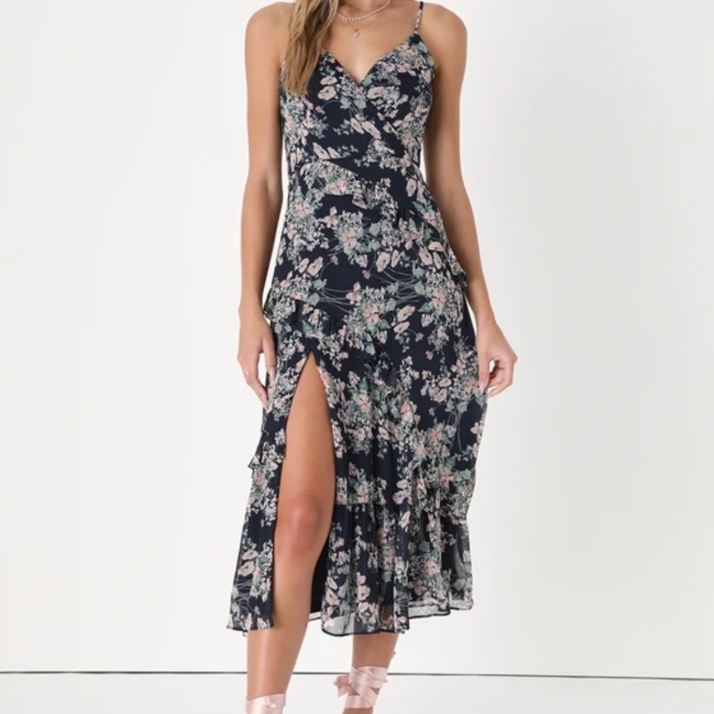 Lulus Navy Blue Floral Ruffled Surplice Midi Dress, Size Medium